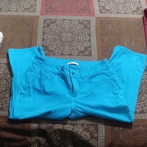 Riders by Lee Mid Rise capri